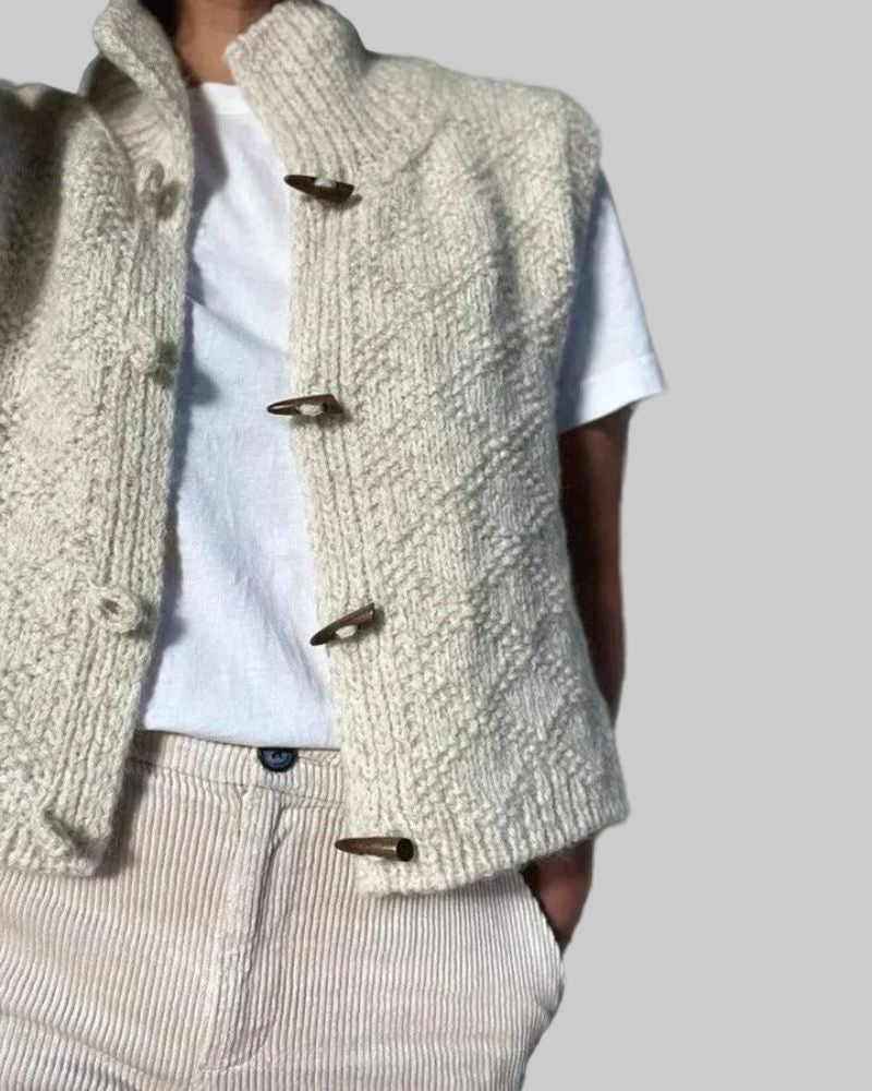 Women’s Sleeveless Knit Cardigan | Chunky Texture | Wooden Button Detail