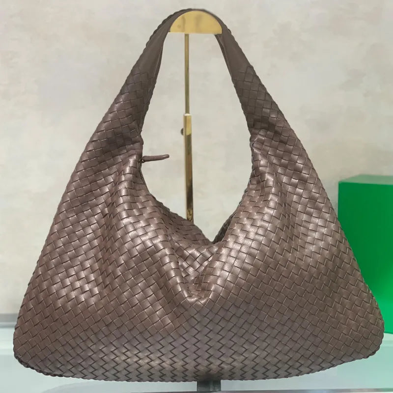 Woven Leather Underarm Shoulder Bag – High-Quality Cowhide Tote with Zipper Closure