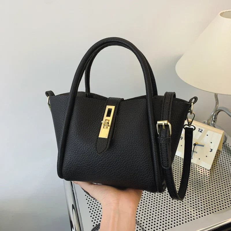 Aurora Luxe Tote – Stylish and Spacious Handbag for Everyday Use