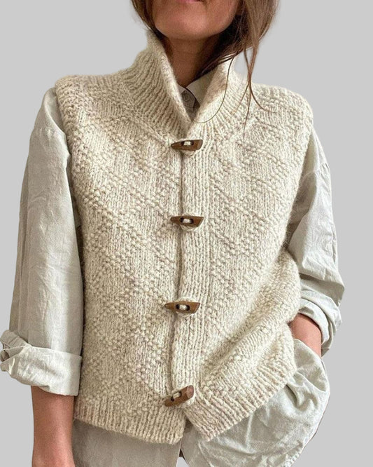 Women’s Sleeveless Knit Cardigan | Chunky Texture | Wooden Button Detail