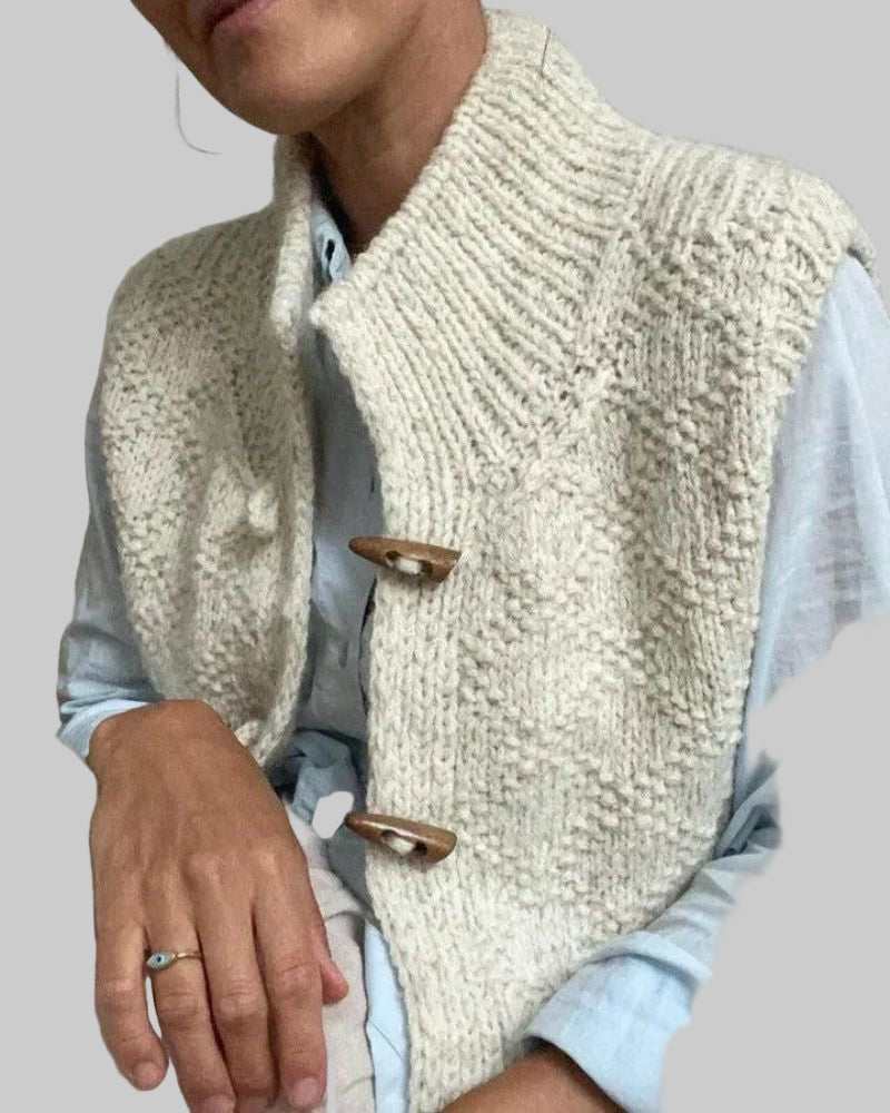 Women’s Sleeveless Knit Cardigan | Chunky Texture | Wooden Button Detail