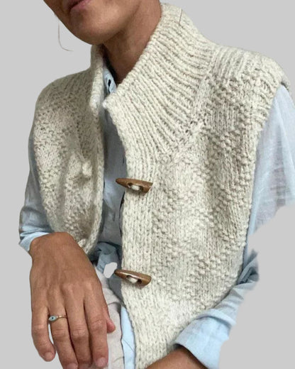 Women’s Sleeveless Knit Cardigan | Chunky Texture | Wooden Button Detail