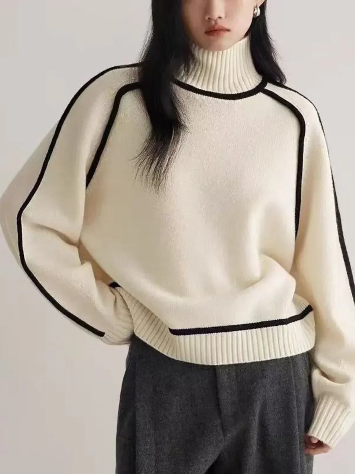 Women’s Turtleneck Sweater | Elegant Design | Soft Knit Comfort