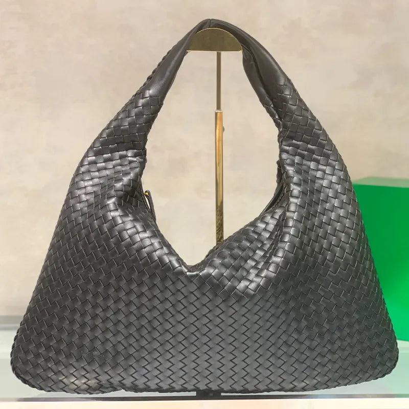 Woven Leather Underarm Shoulder Bag – High-Quality Cowhide Tote with Zipper Closure